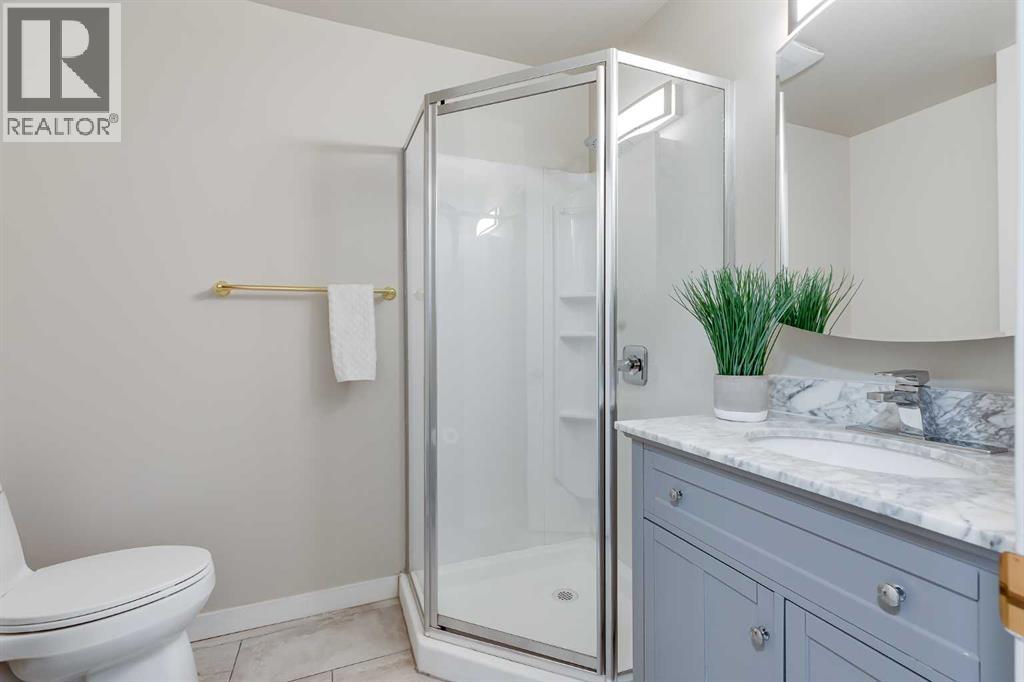 3394 Breton Close NW - 19
