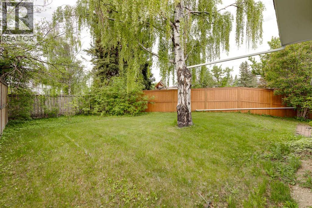 3394 Breton Close NW - 31