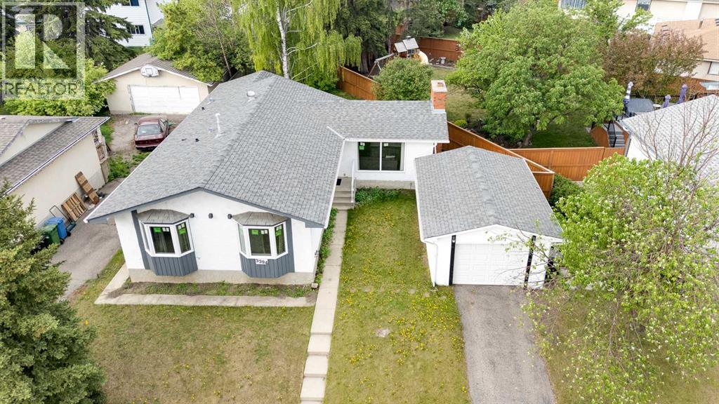 3394 Breton Close NW - 35