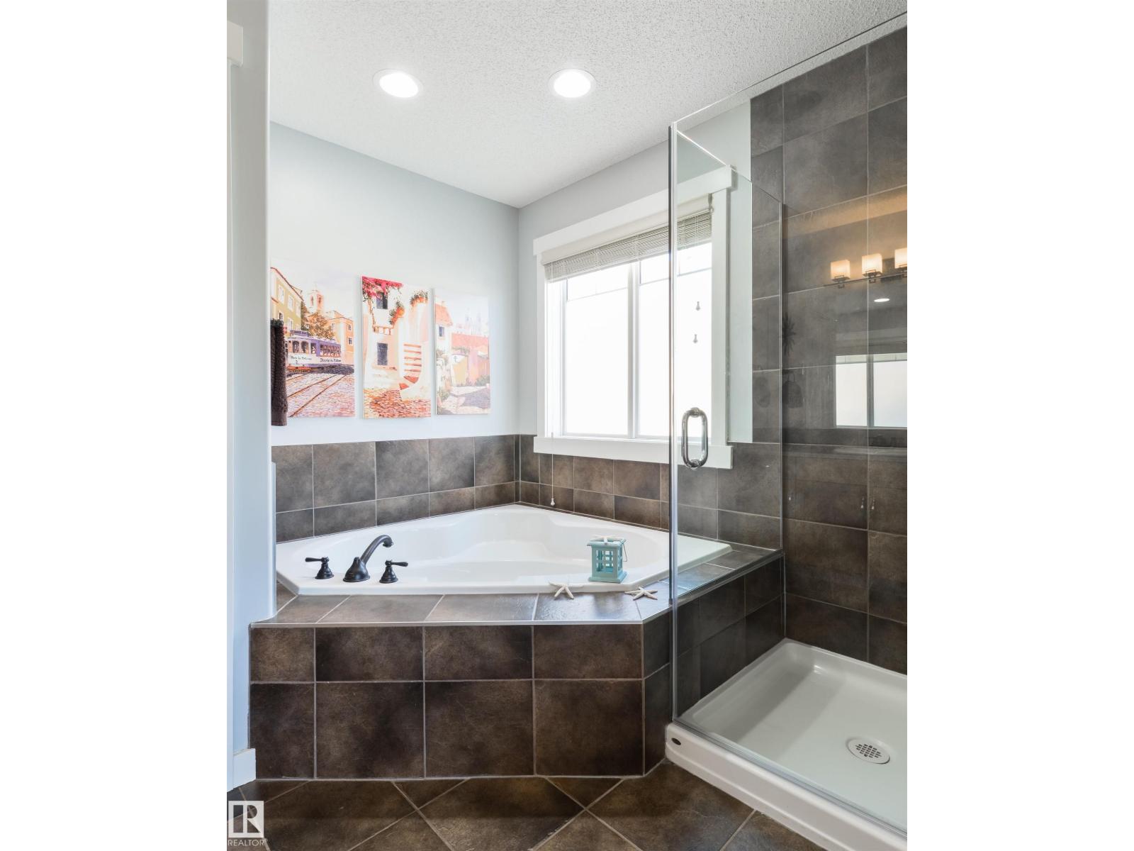 1607 KERR RD NW - Image 33