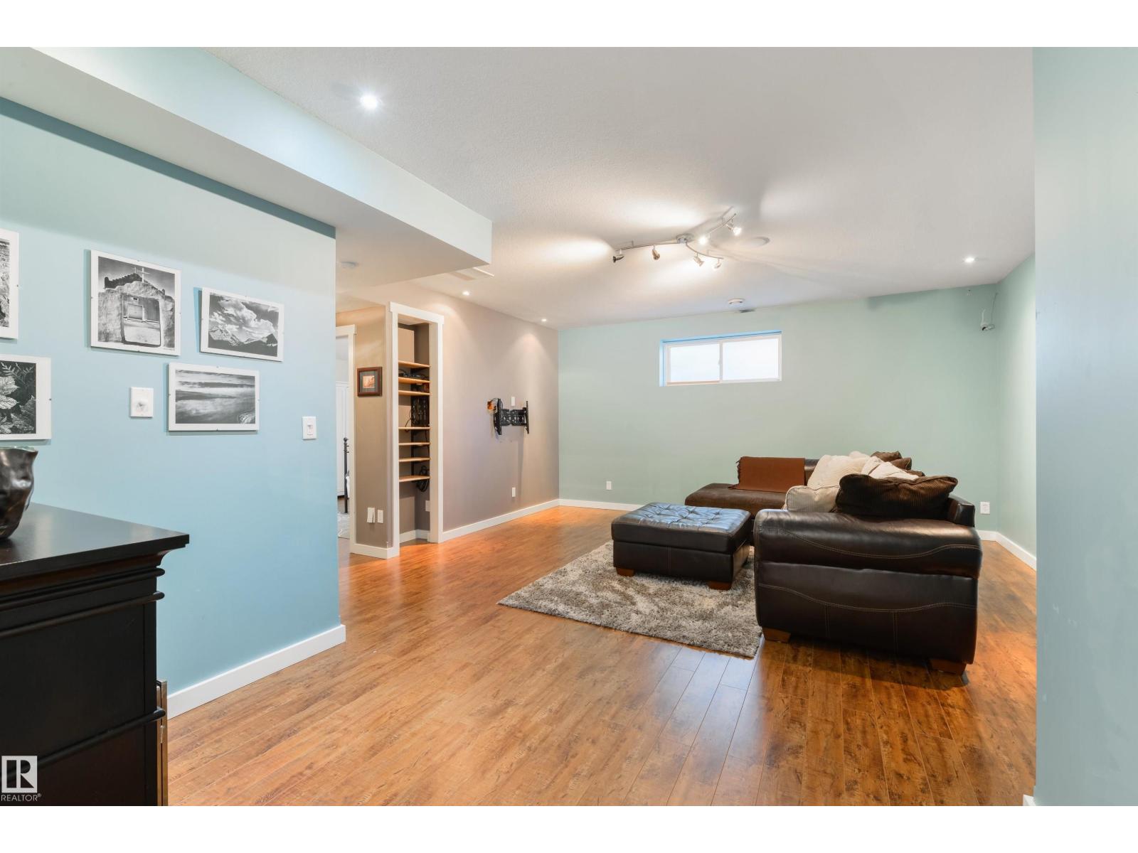 1607 KERR RD NW - 35