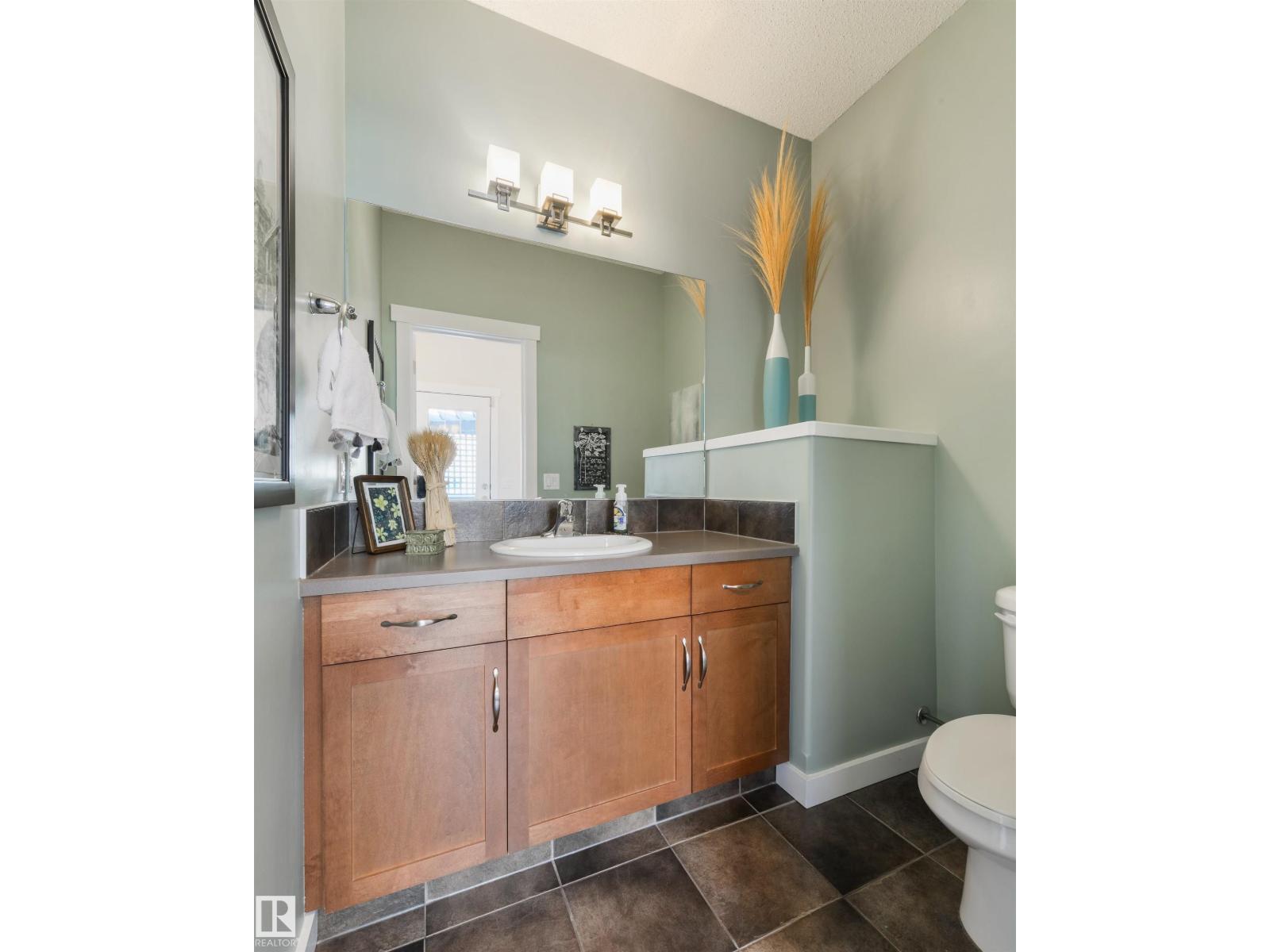 1607 KERR RD NW - 20