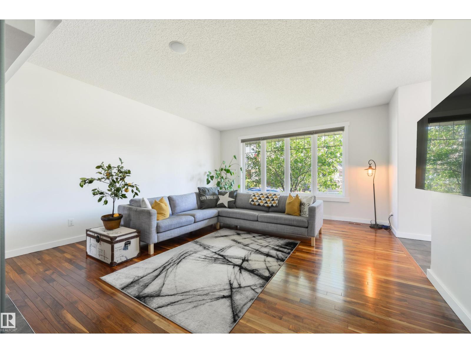 1607 KERR RD NW - 6