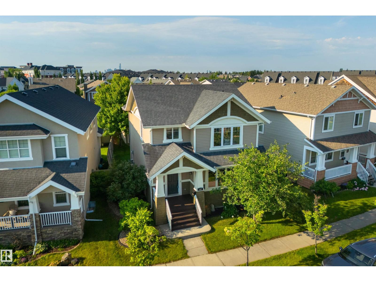 1607 KERR RD NW - 44