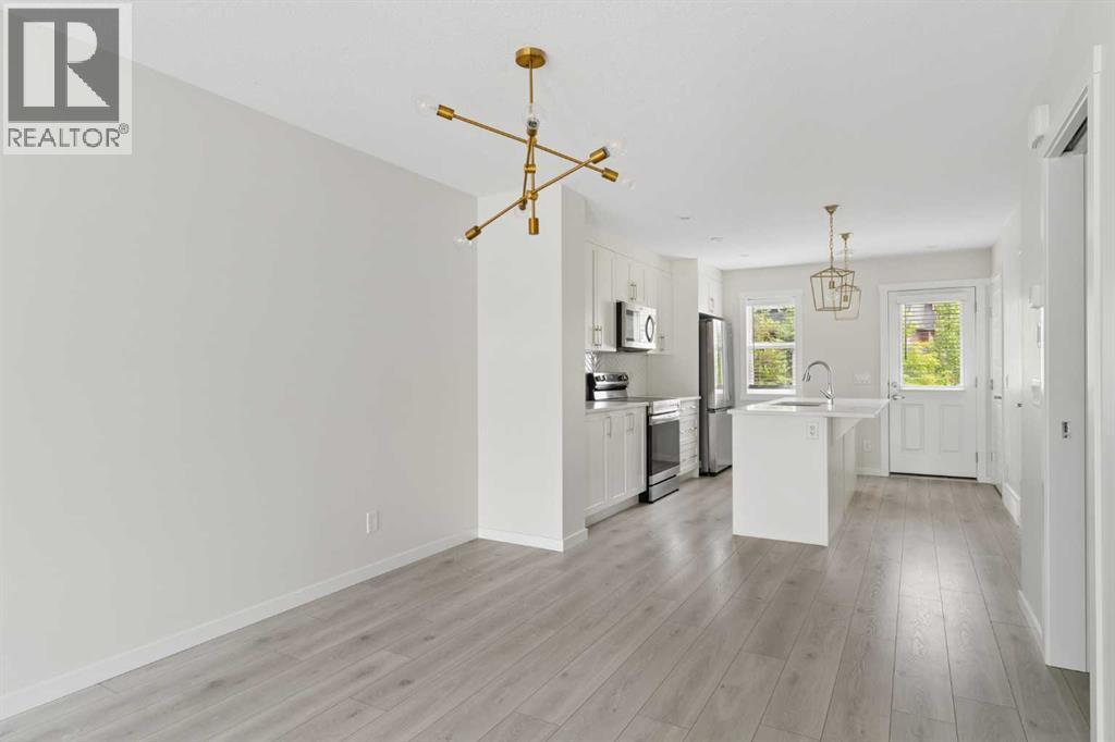 469 Cranbrook Square SE - 5