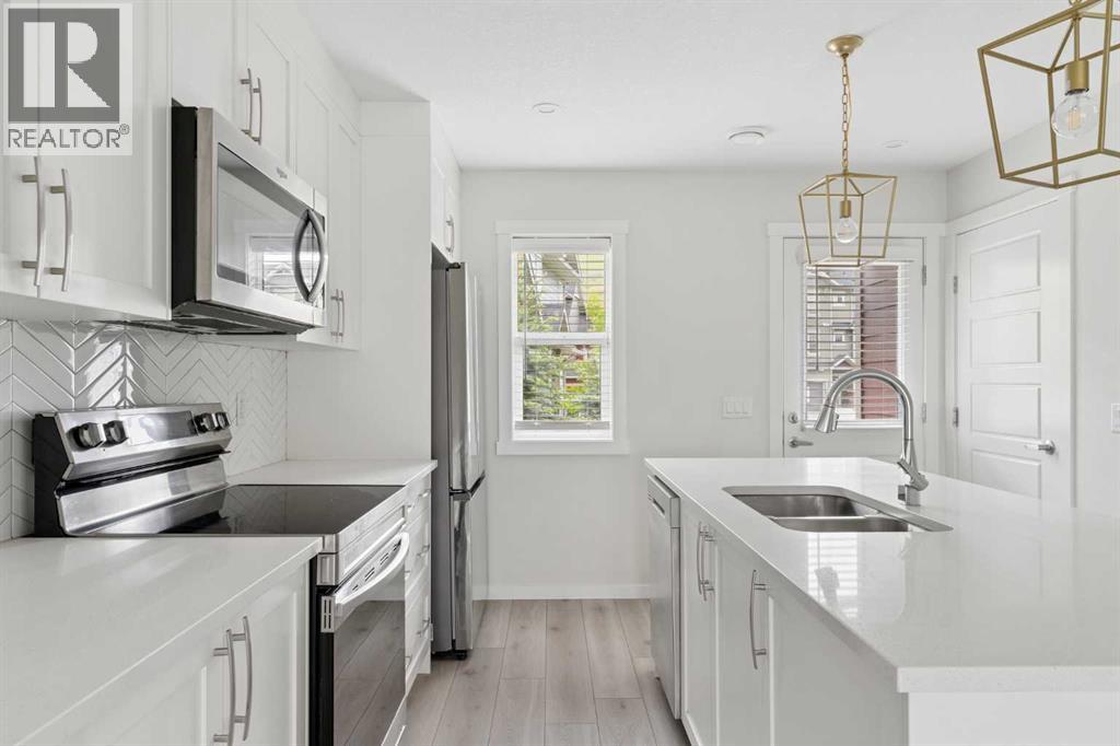 469 Cranbrook Square SE - 9