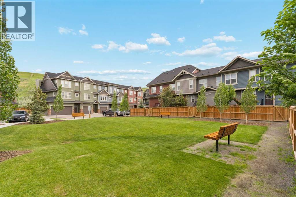 469 Cranbrook Square SE - 23