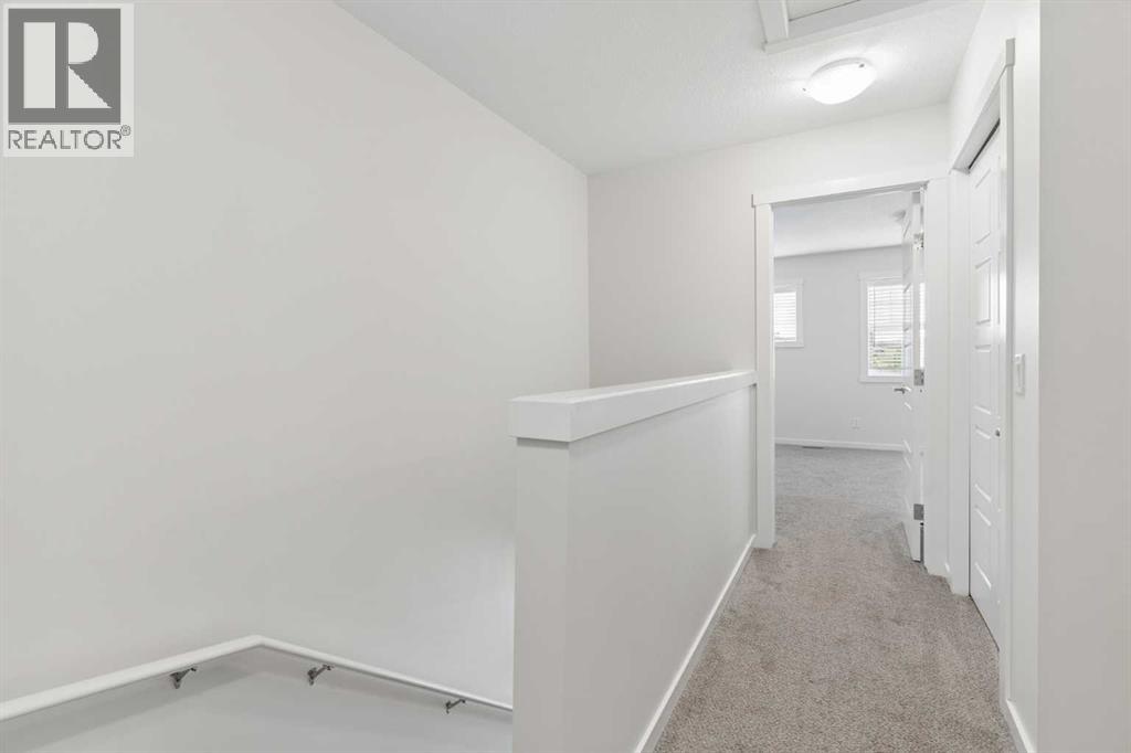 469 Cranbrook Square SE - 20