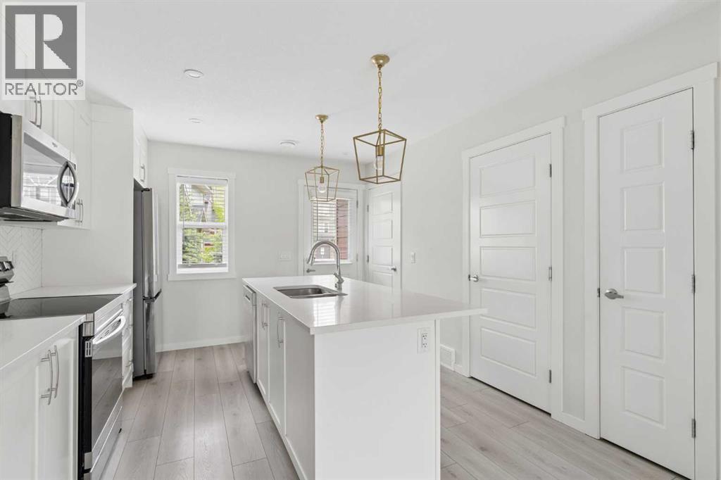 469 Cranbrook Square SE - 10