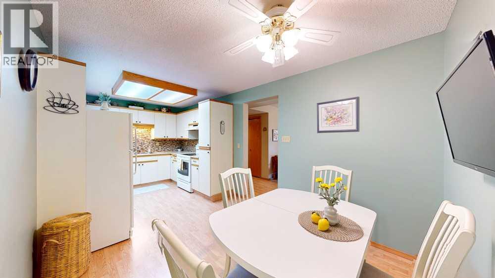 #6 1165 16 Street NE - 11