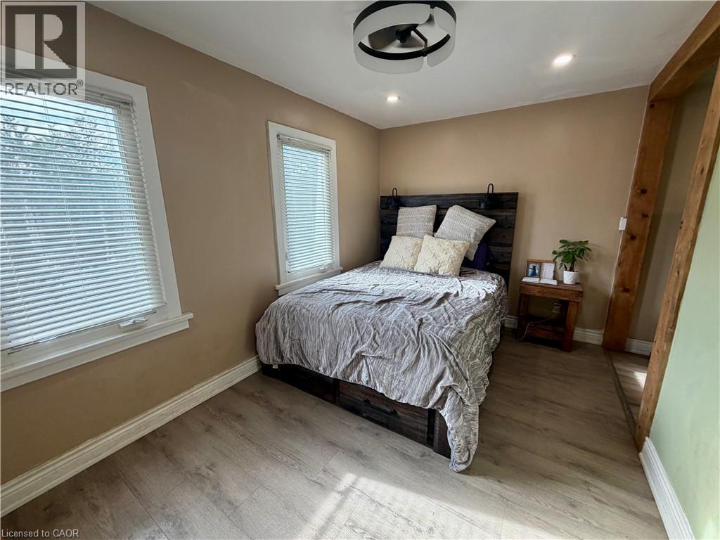 94 HOWARD Avenue - 12