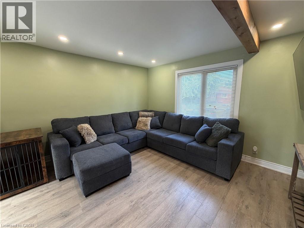 94 HOWARD Avenue - 4