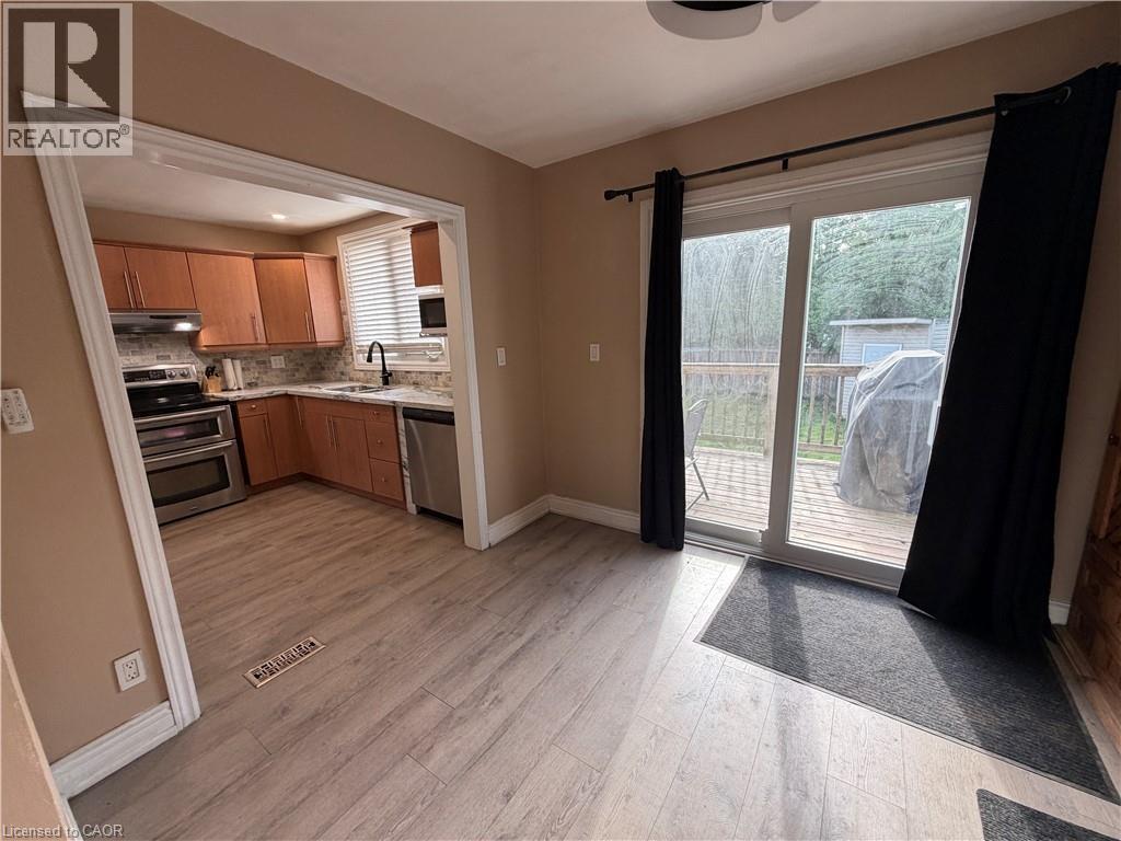 94 HOWARD Avenue - 9