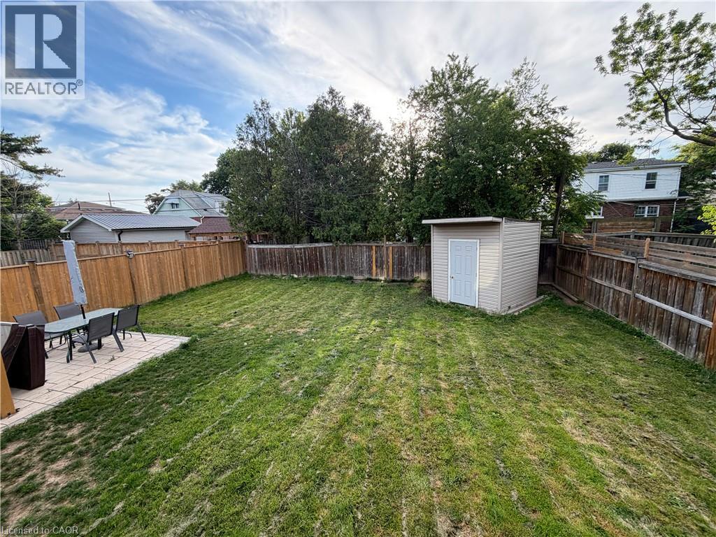 94 HOWARD Avenue - 24