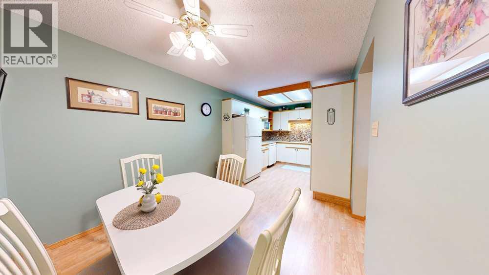 #6 1165 16 Street NE - 10