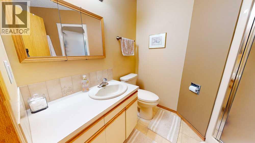 #6 1165 16 Street NE - 23