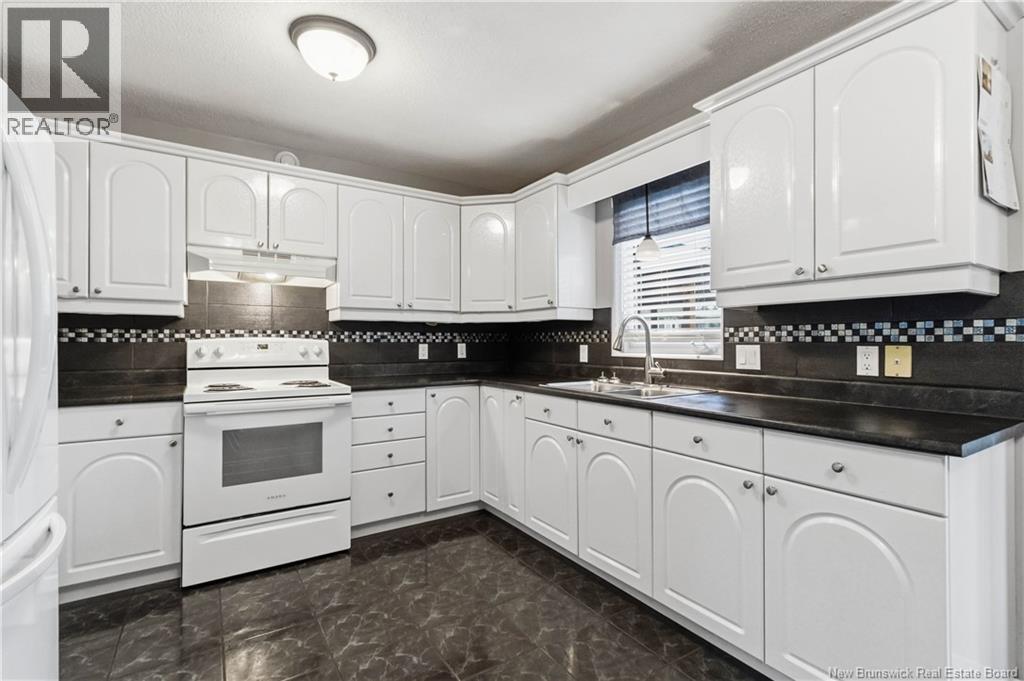 1 Acton Court - 13