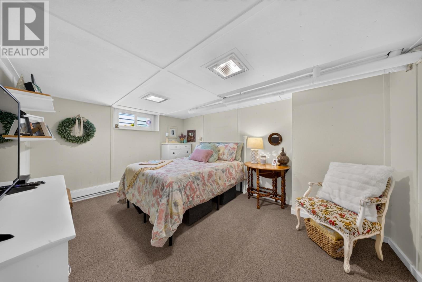 43 Forest AVE - 28