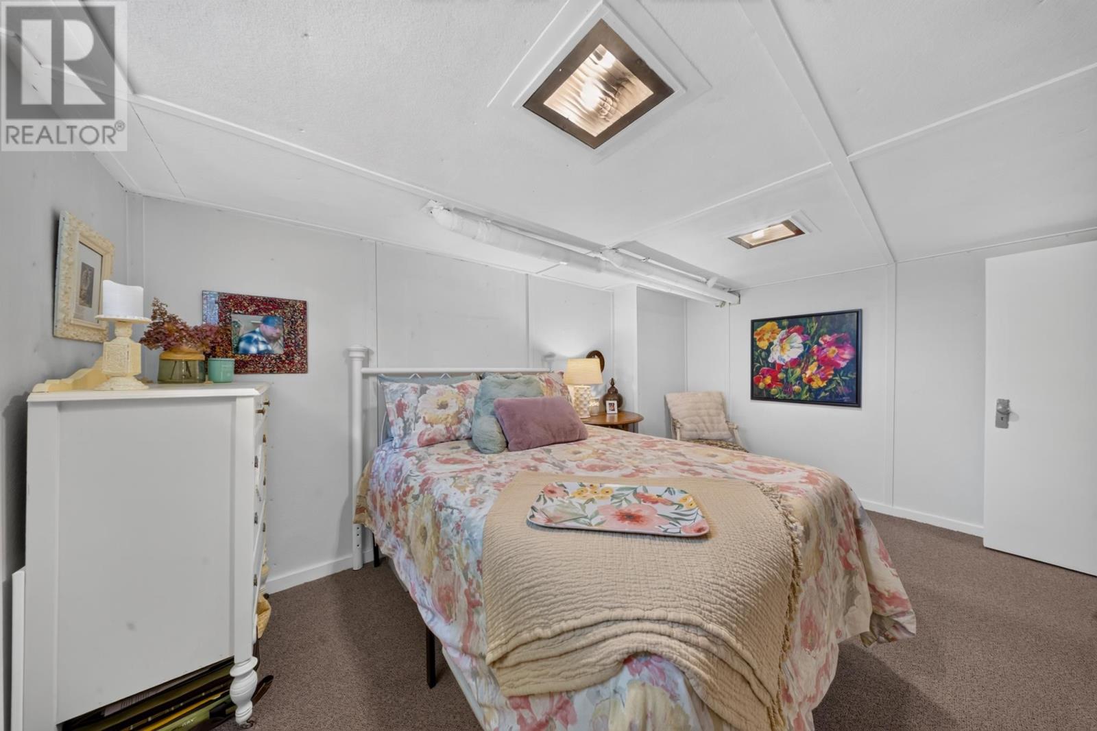 43 Forest AVE - 29