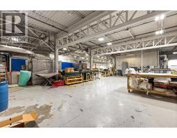 890 Walker Road, Windsor, ON N8Y2N5 Photo 16