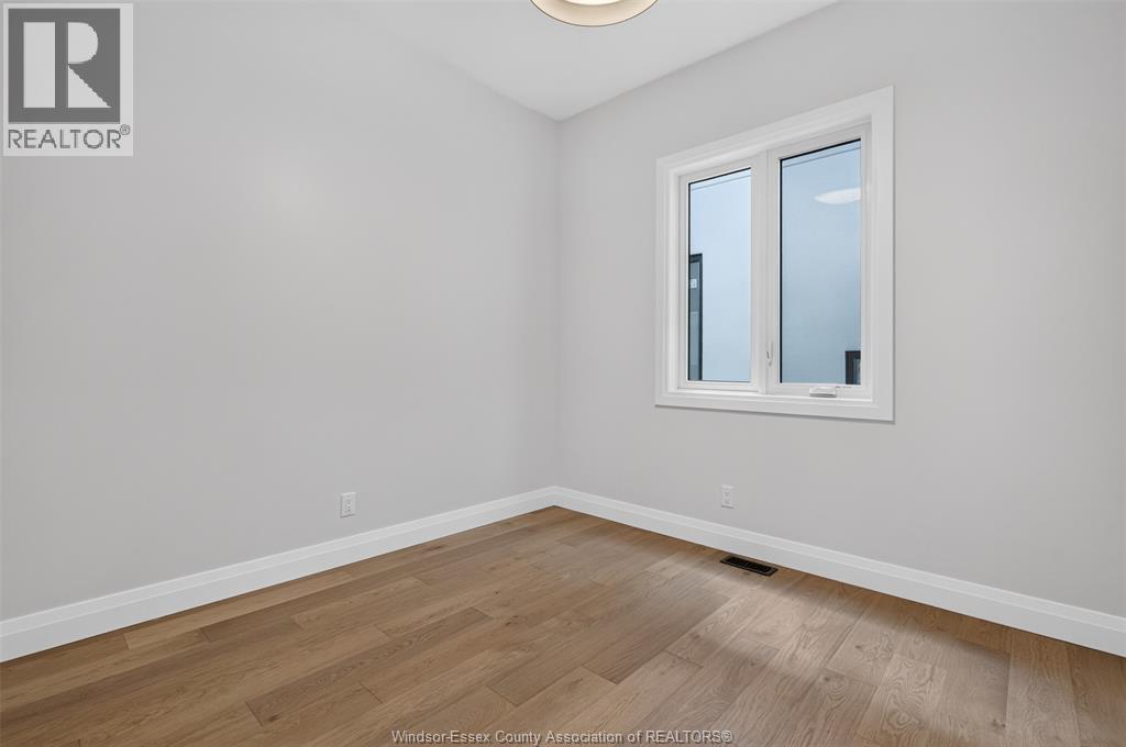 5325 HURON CHURCH LINE - Image 22