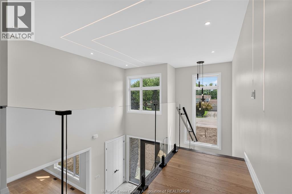 5325 HURON CHURCH LINE - Image 28
