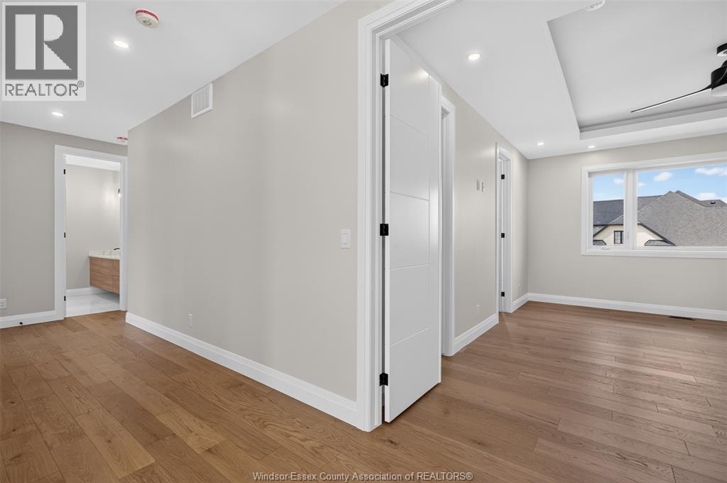 5325 HURON CHURCH LINE - Image 29