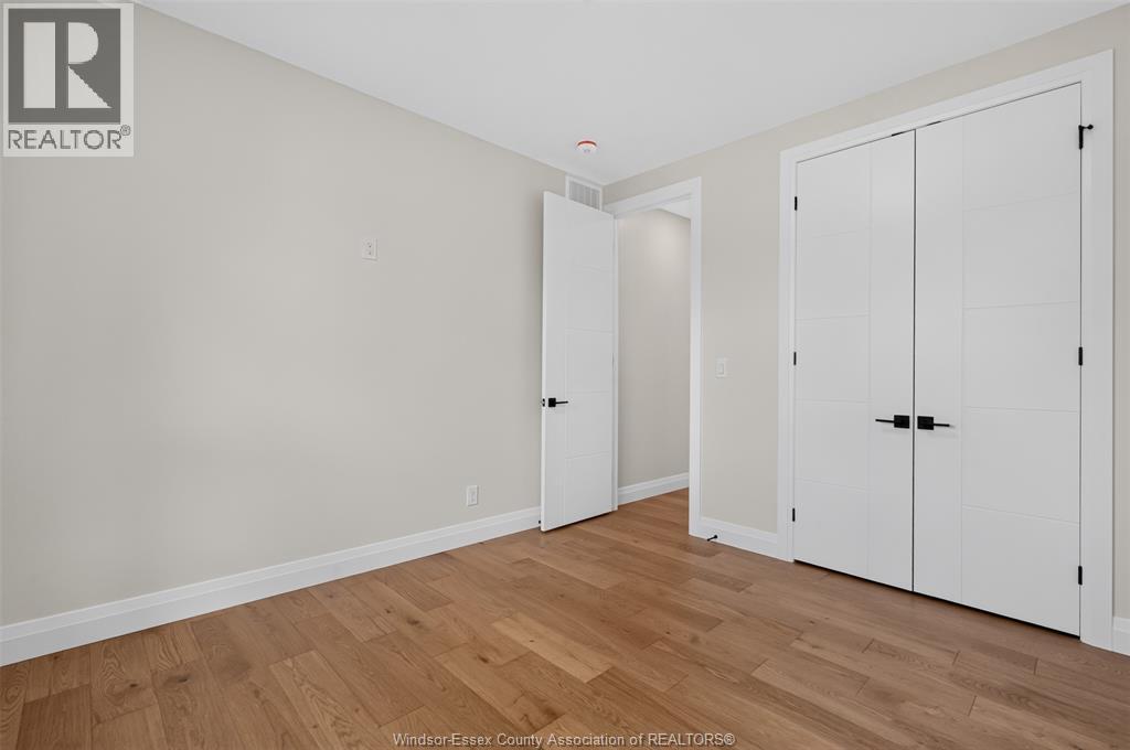 5325 HURON CHURCH LINE - Image 43
