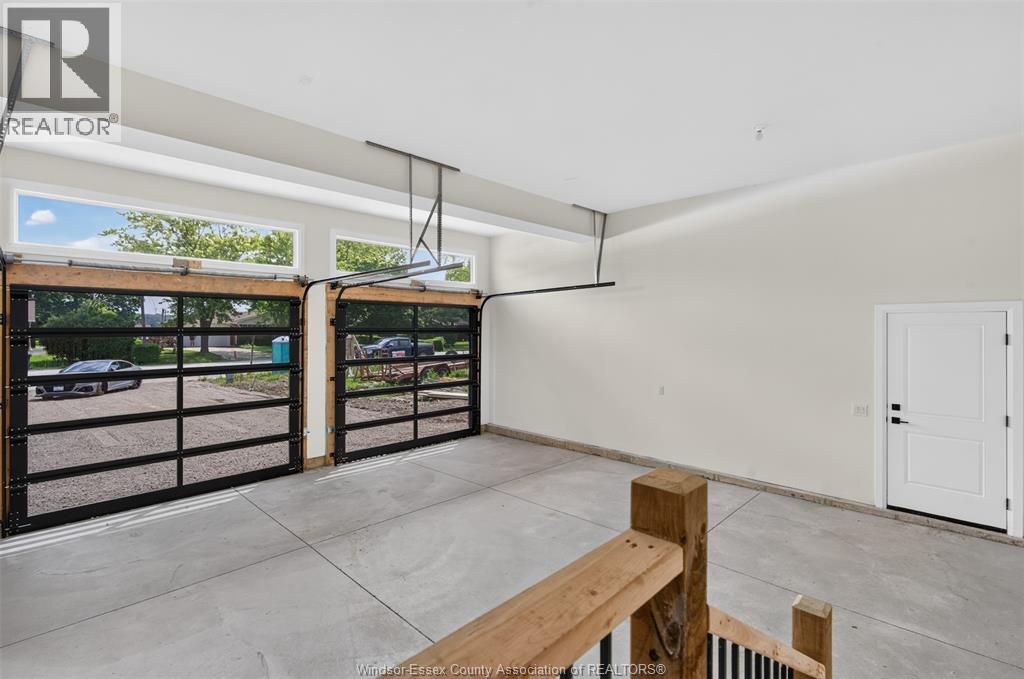 5325 HURON CHURCH LINE - Image 44