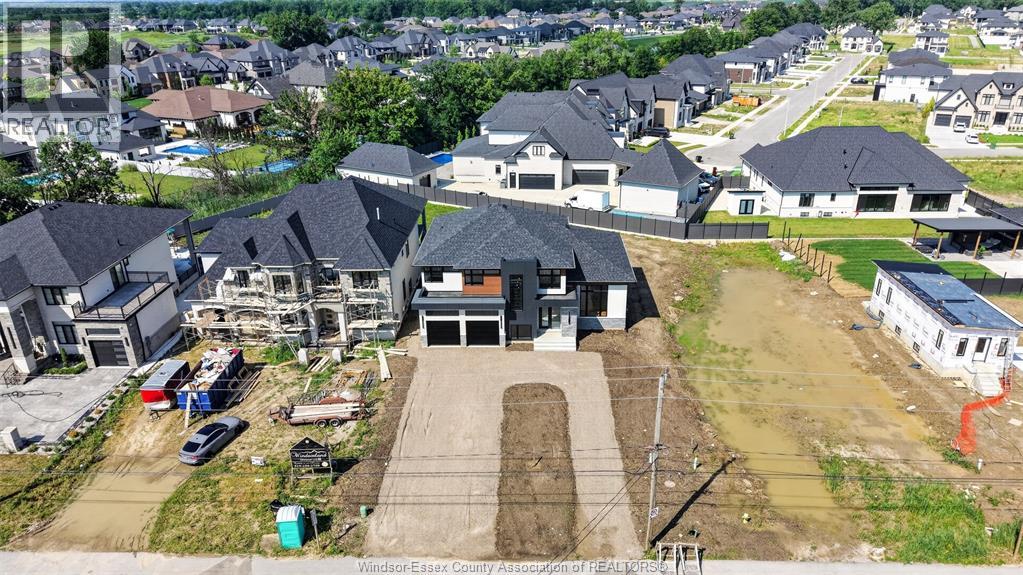 5325 HURON CHURCH LINE - Image 46