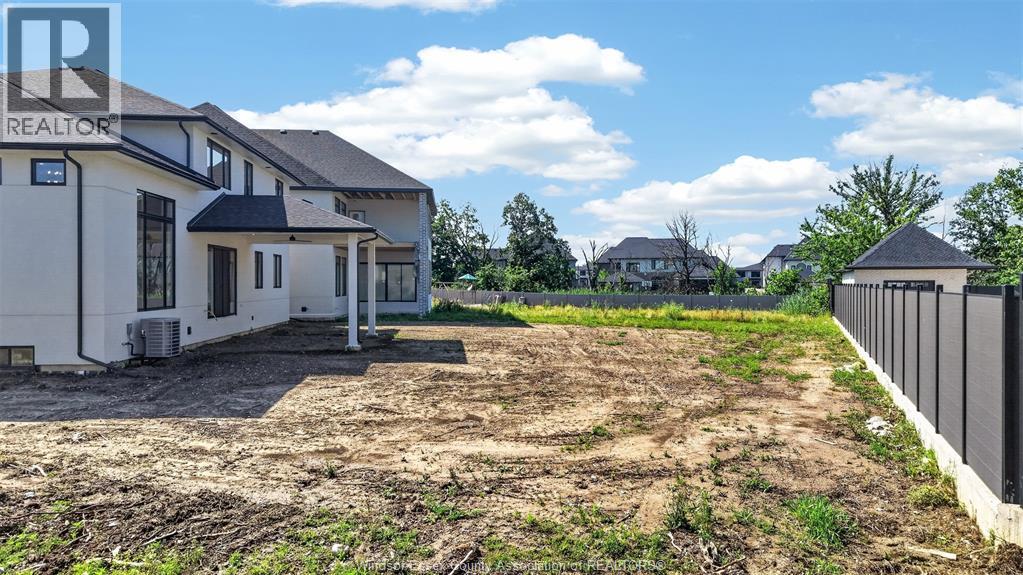 5325 HURON CHURCH LINE - 50