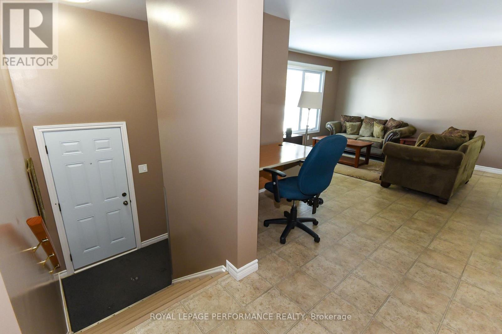 35 CLOVERLOFT COURT - 23