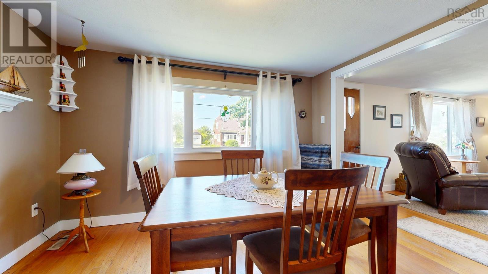3389 Main Shore Road - 22