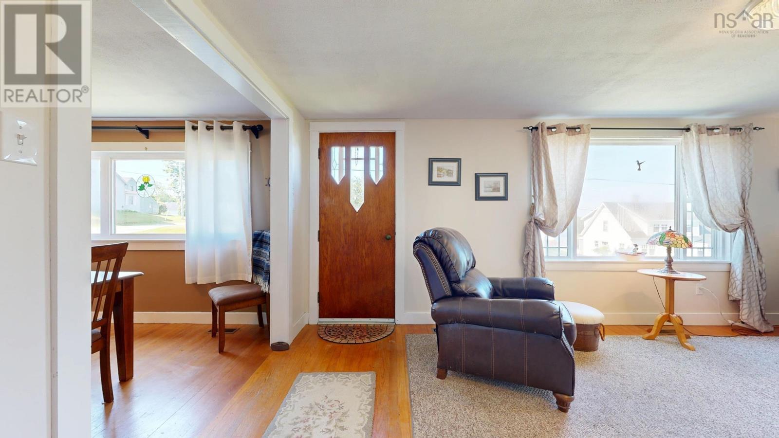 3389 Main Shore Road - 23