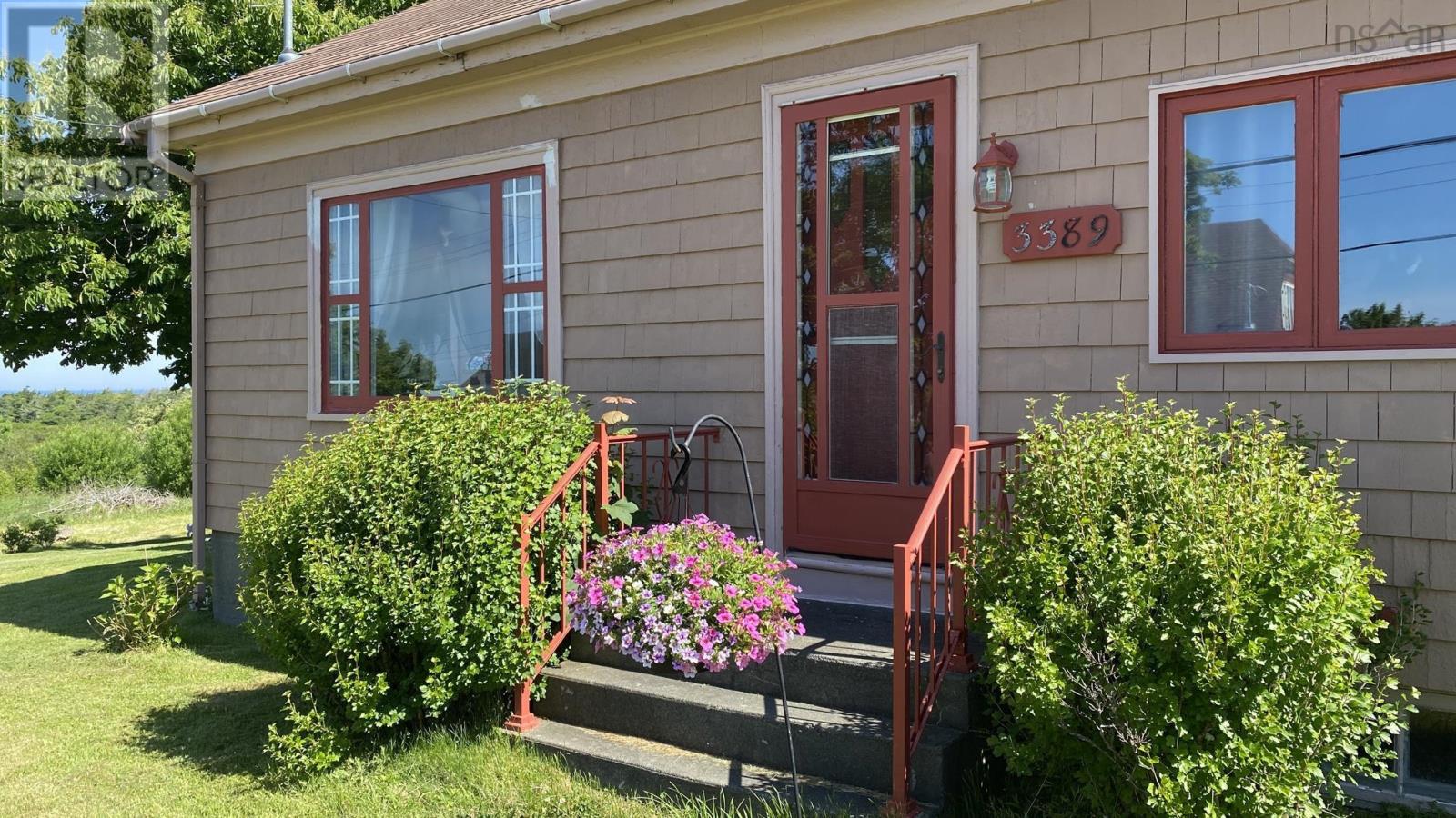 3389 Main Shore Road - 3