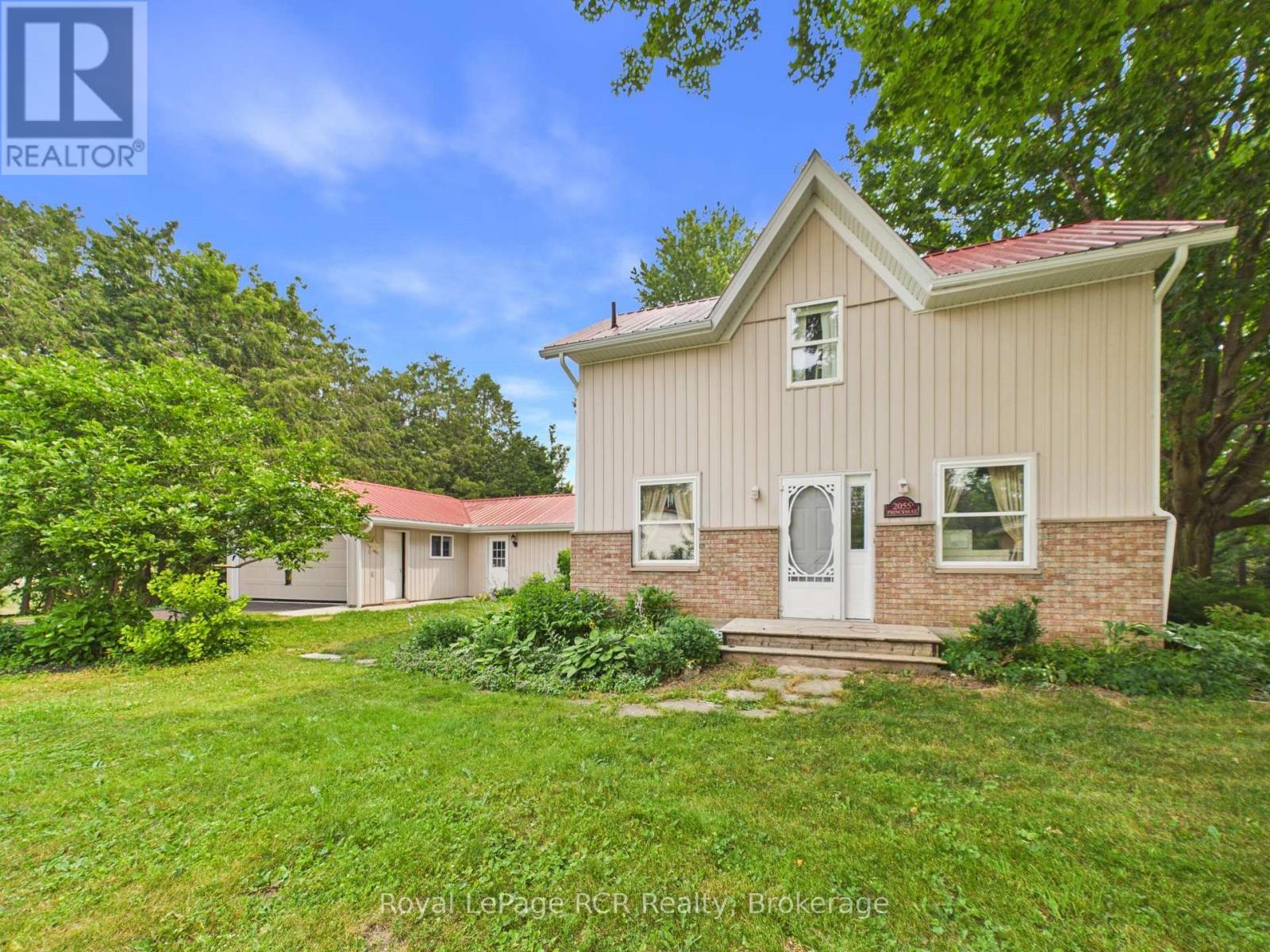 2055 PRINCESS STREET S - 1