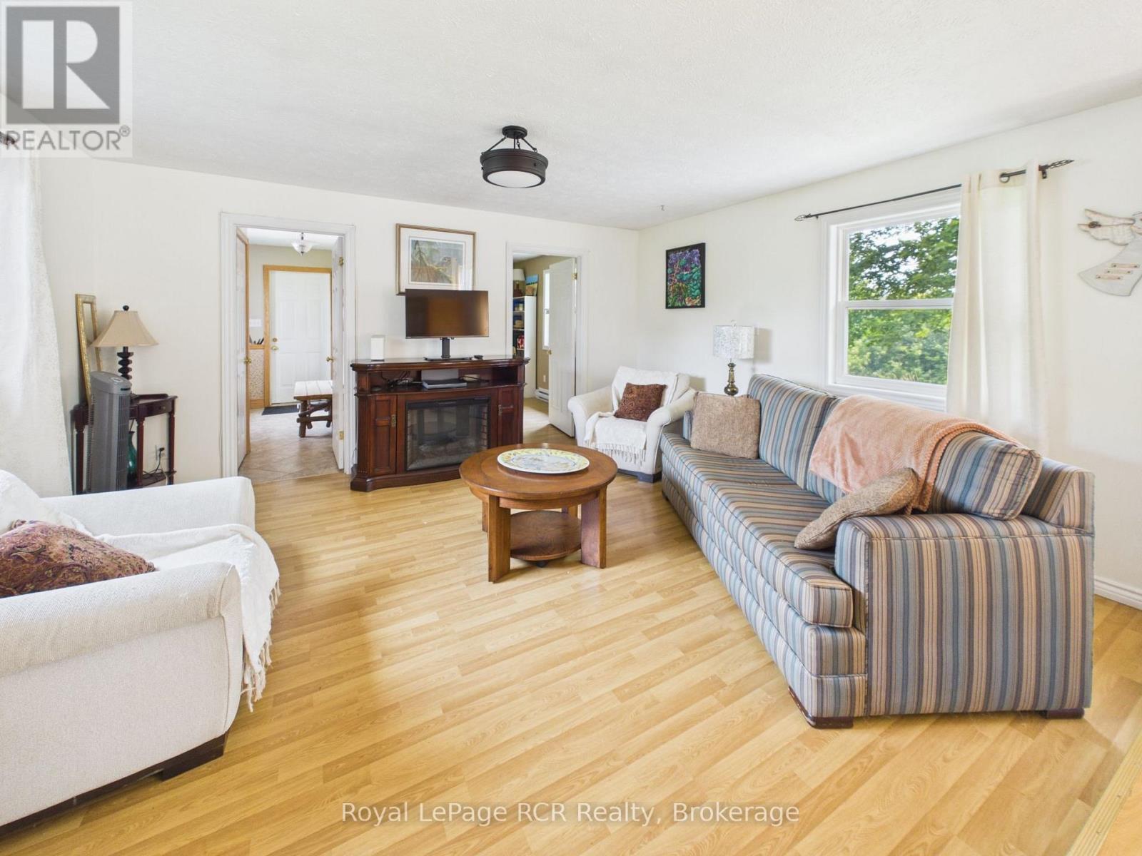 2055 PRINCESS STREET S - 10