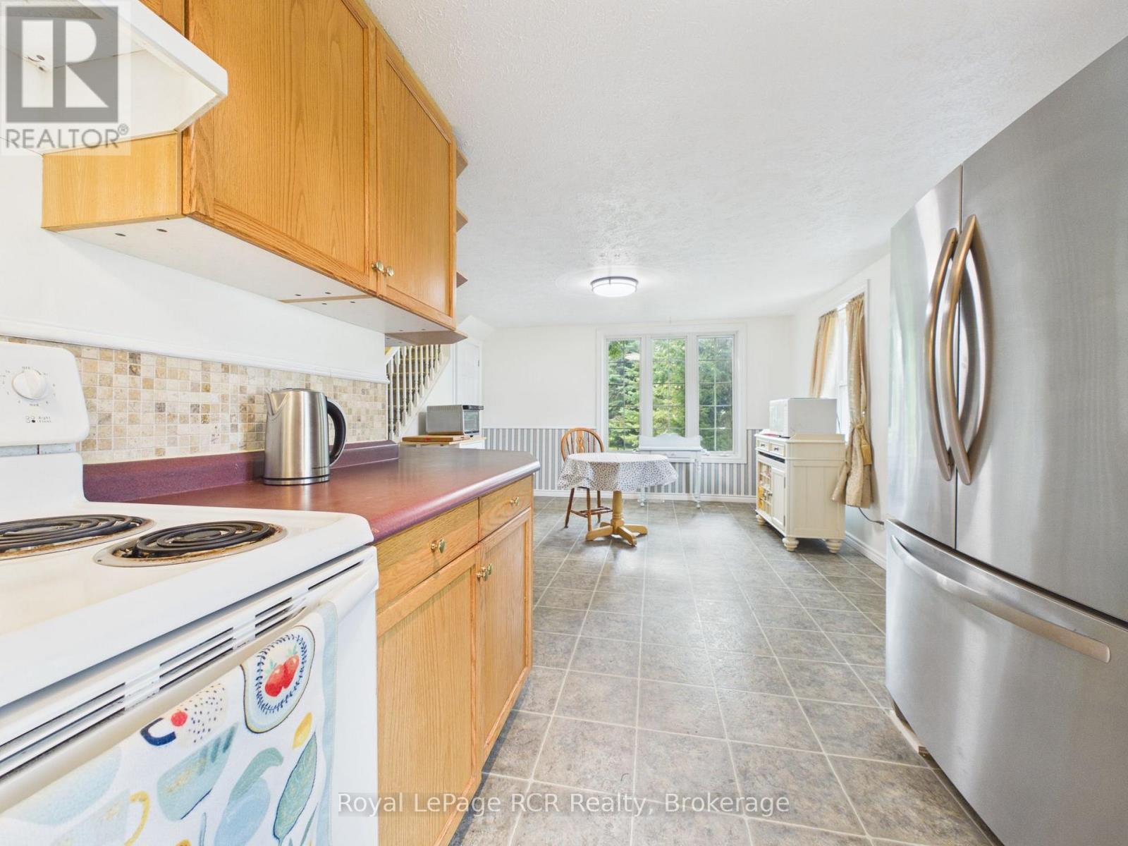 2055 PRINCESS STREET S - 16