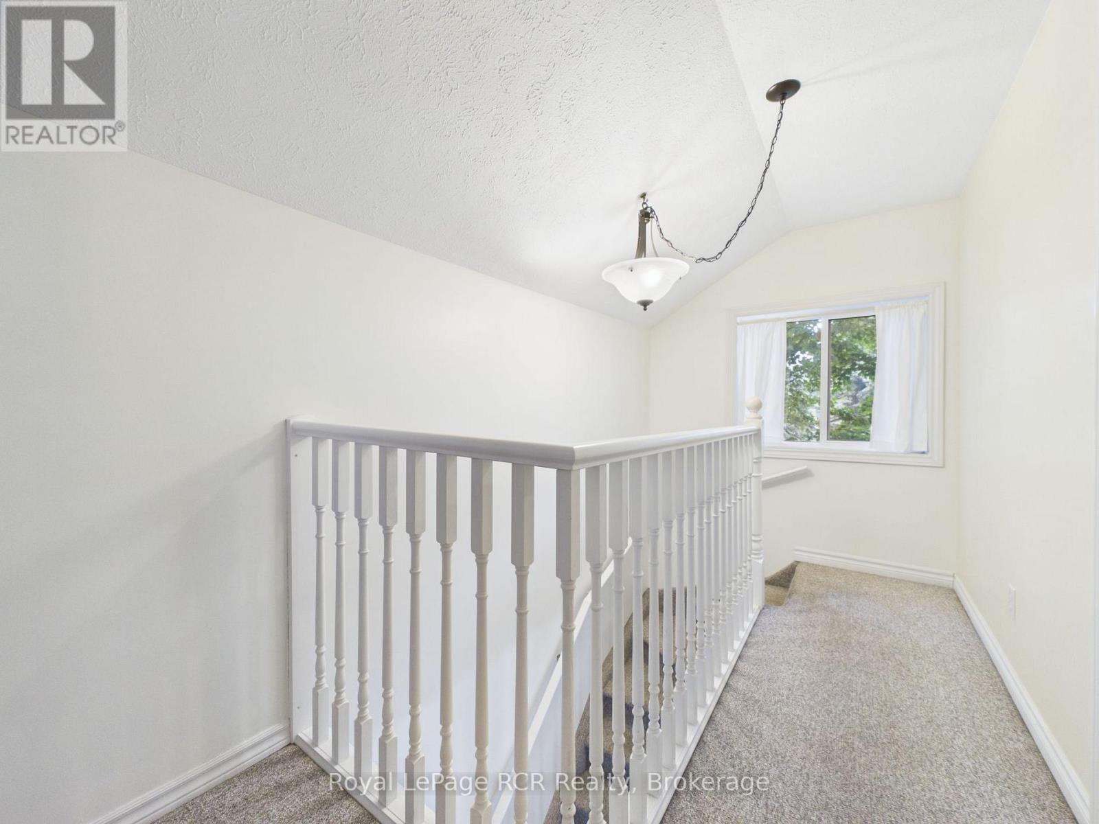 2055 PRINCESS STREET S - 19