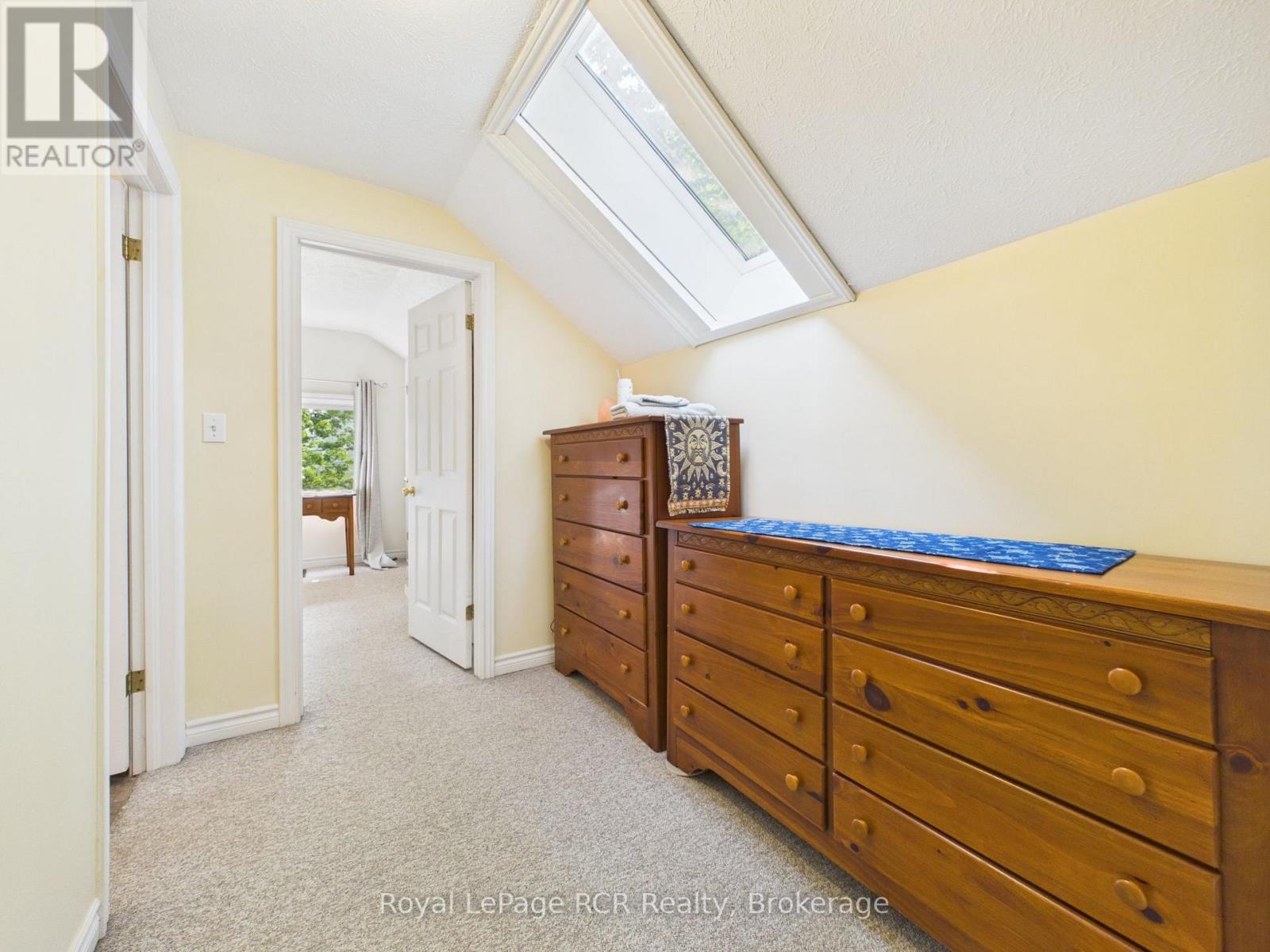 2055 PRINCESS STREET S - 23