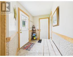Kitchen - 2055 Princess Street S, Howick, ON N0G1X0 Photo 6