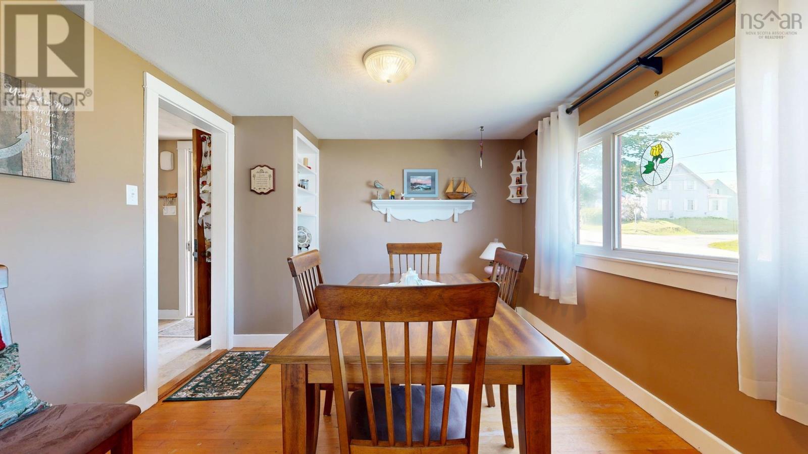 3389 Main Shore Road - 21