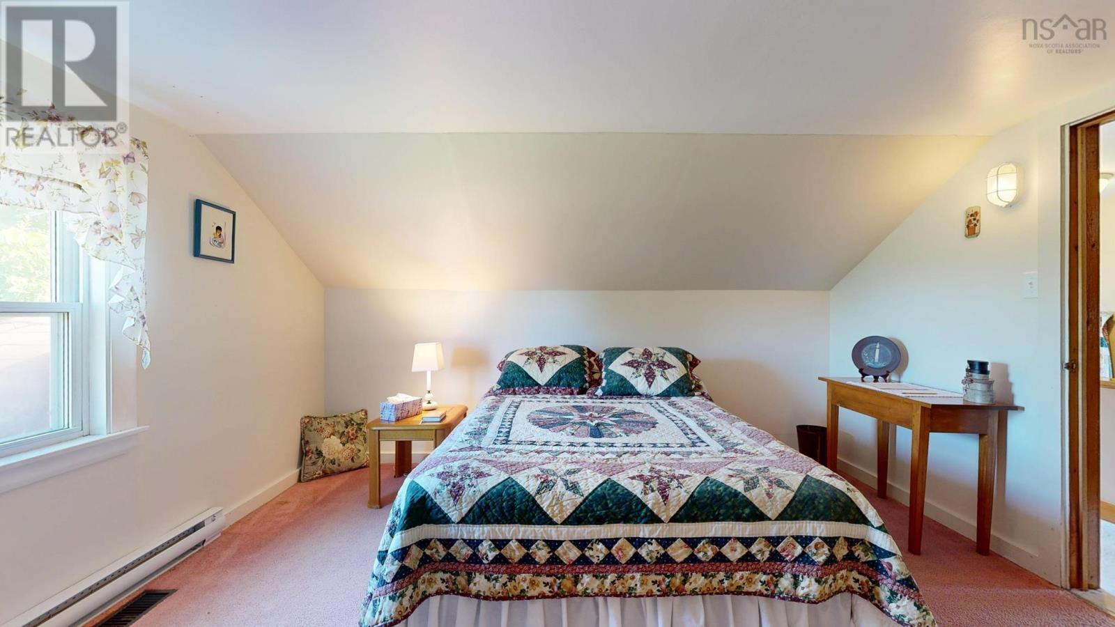 3389 Main Shore Road - 38