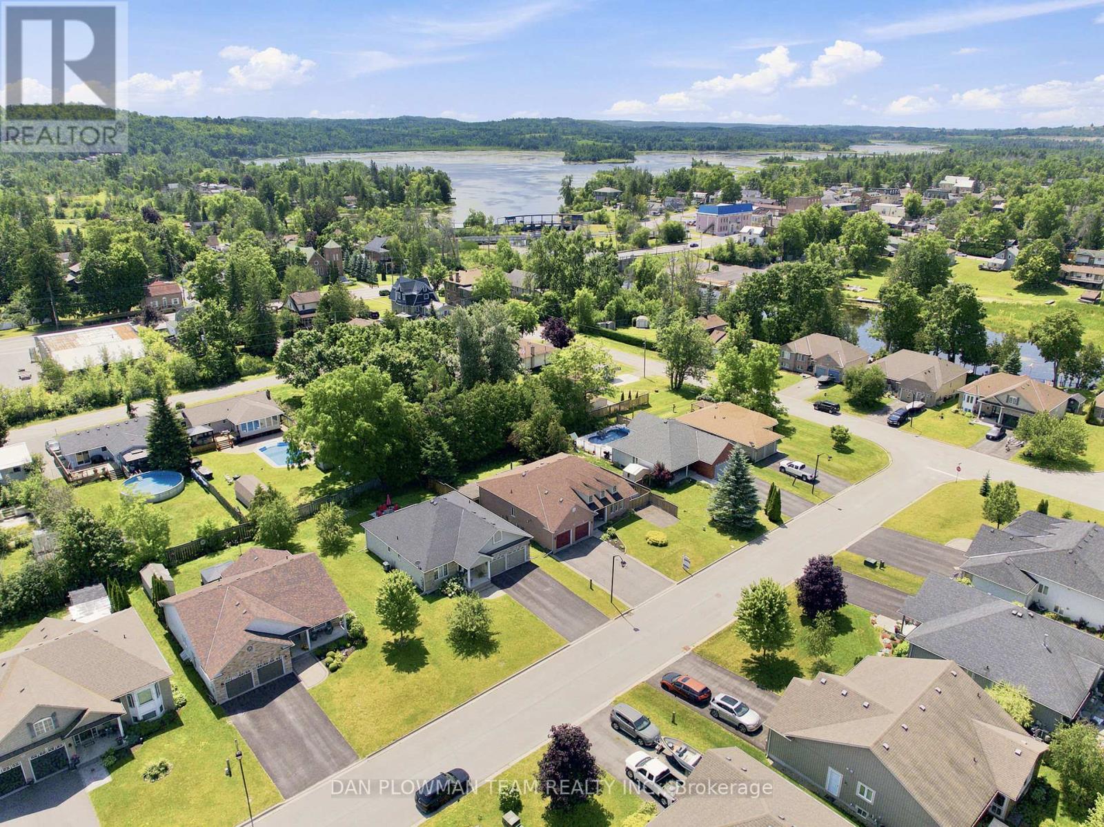 10 SPRINGBANK ROAD - 48