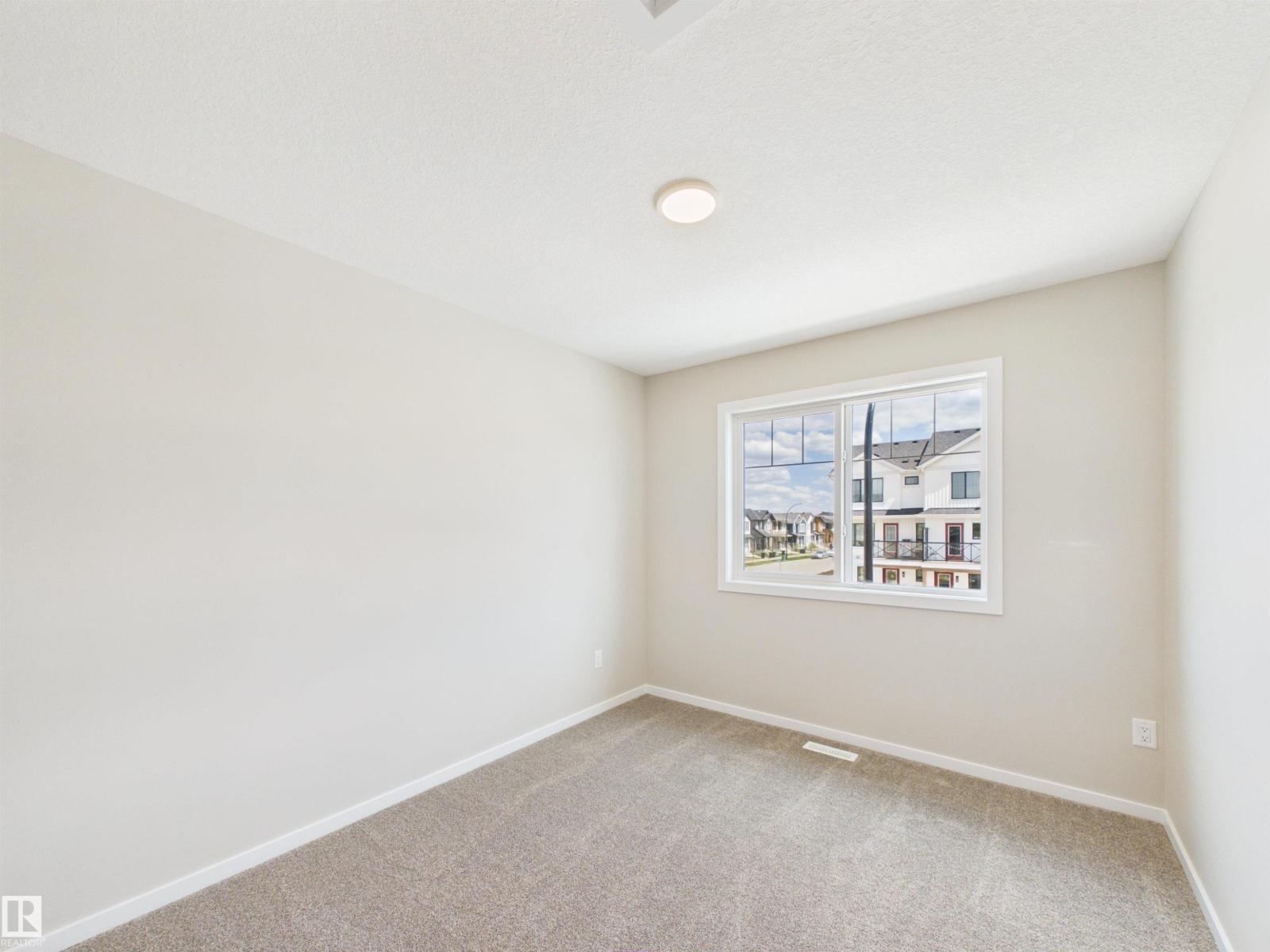 1100 MCLEOD AV - 18