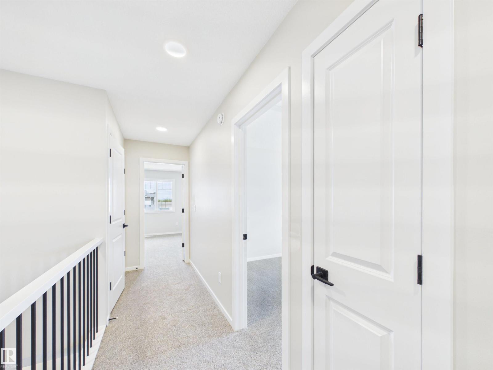1100 MCLEOD AV - 12