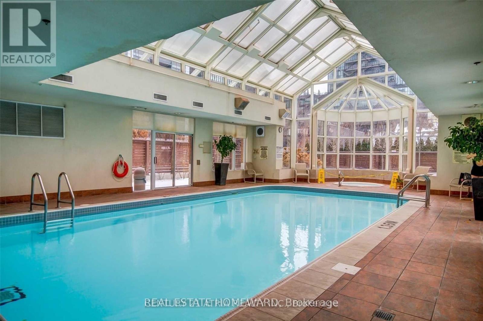 #1410 28 TED ROGERS WAY - 25