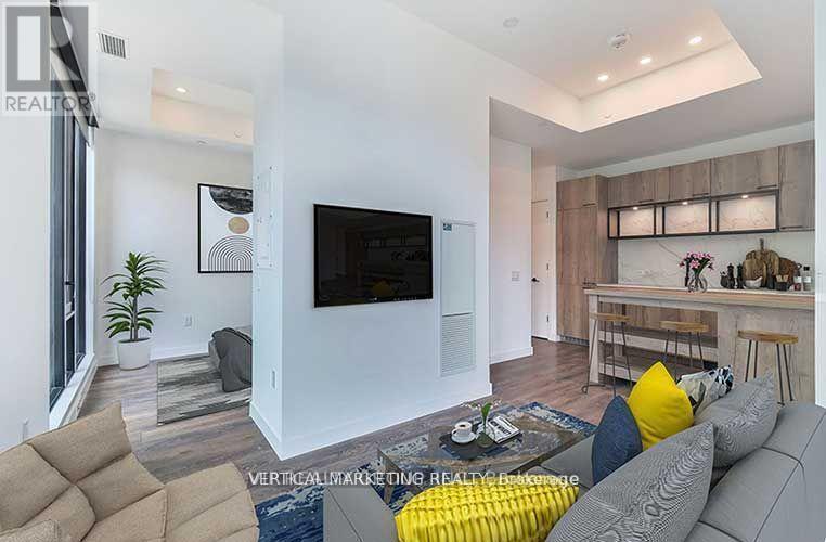 #423 505 RICHMOND STREET W - 6