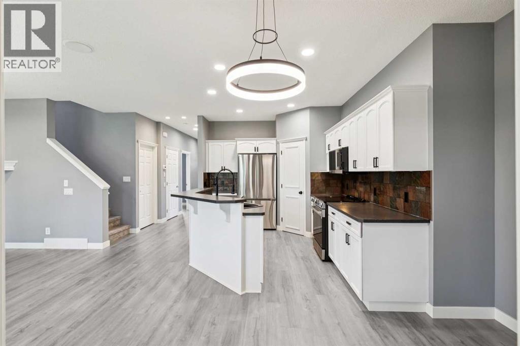 137 Prestwick Mews SE - 13