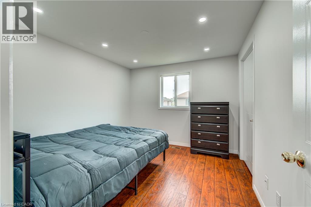 15 CHESTER Drive - Image 18